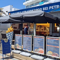 Bei Petra Bistroeingang